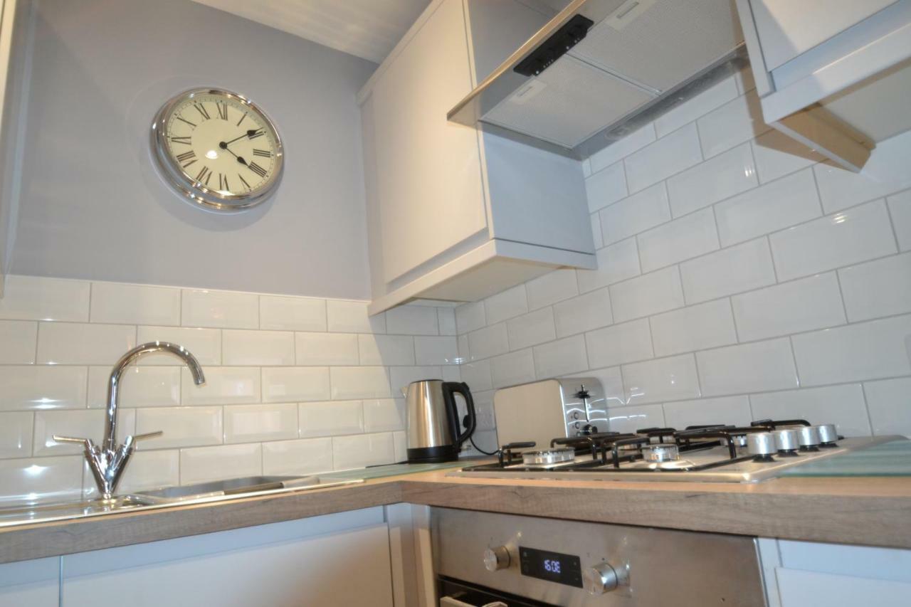 Charming 1 Bed Riverside Apartment Chester Eksteriør billede